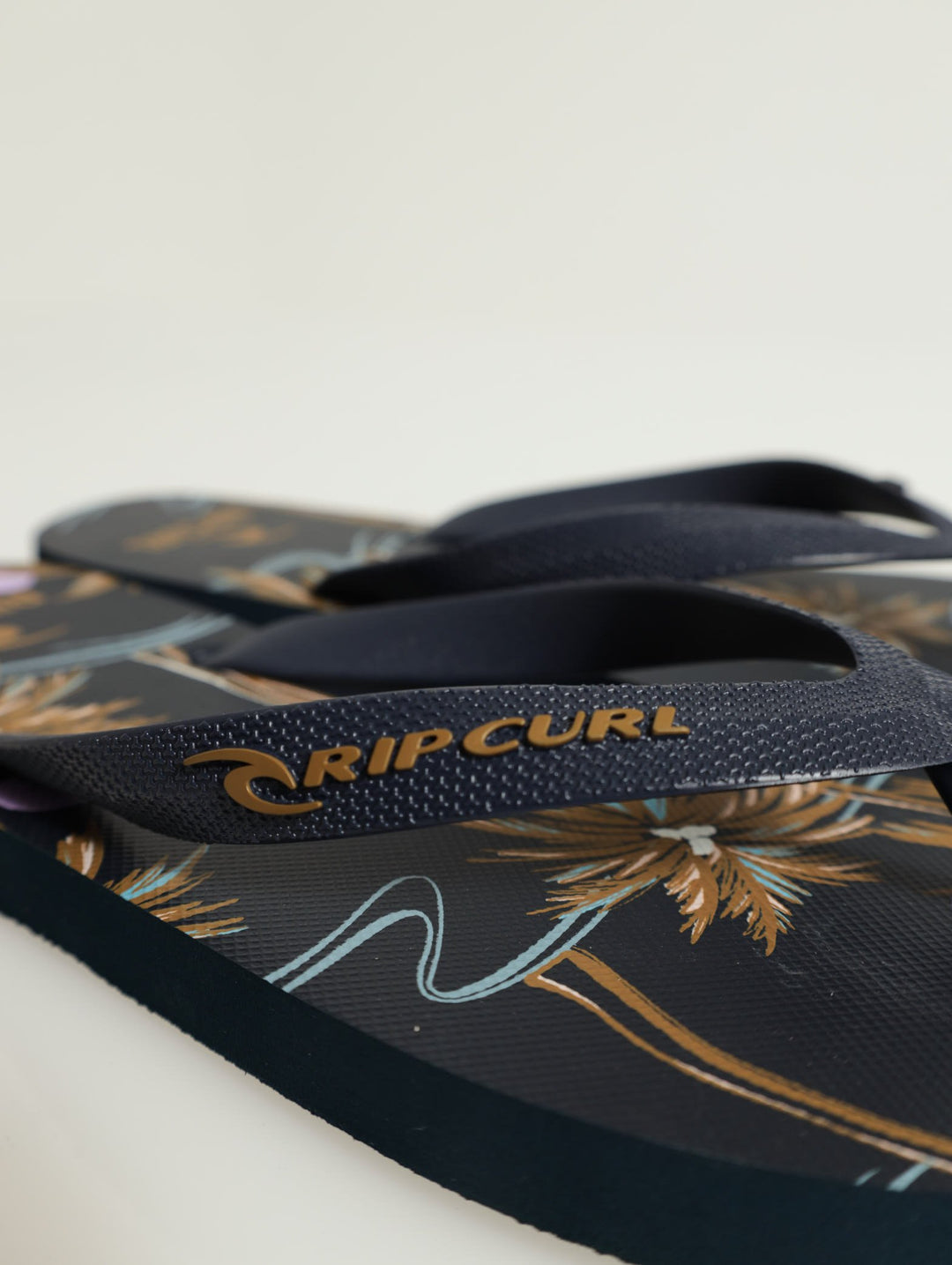 Brush Palm Print Flip Flop - Navy