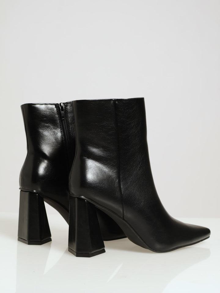 Triangular Heel Pointed Ankle Boot - Black