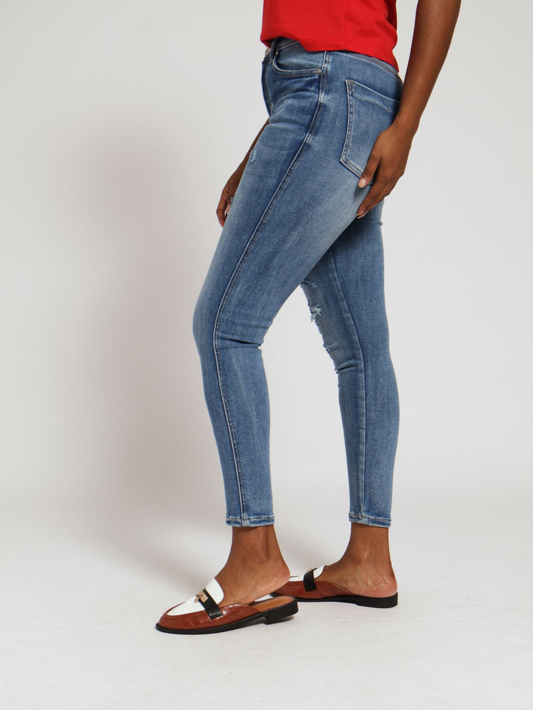 Eva Curvy Jean - Light Wash