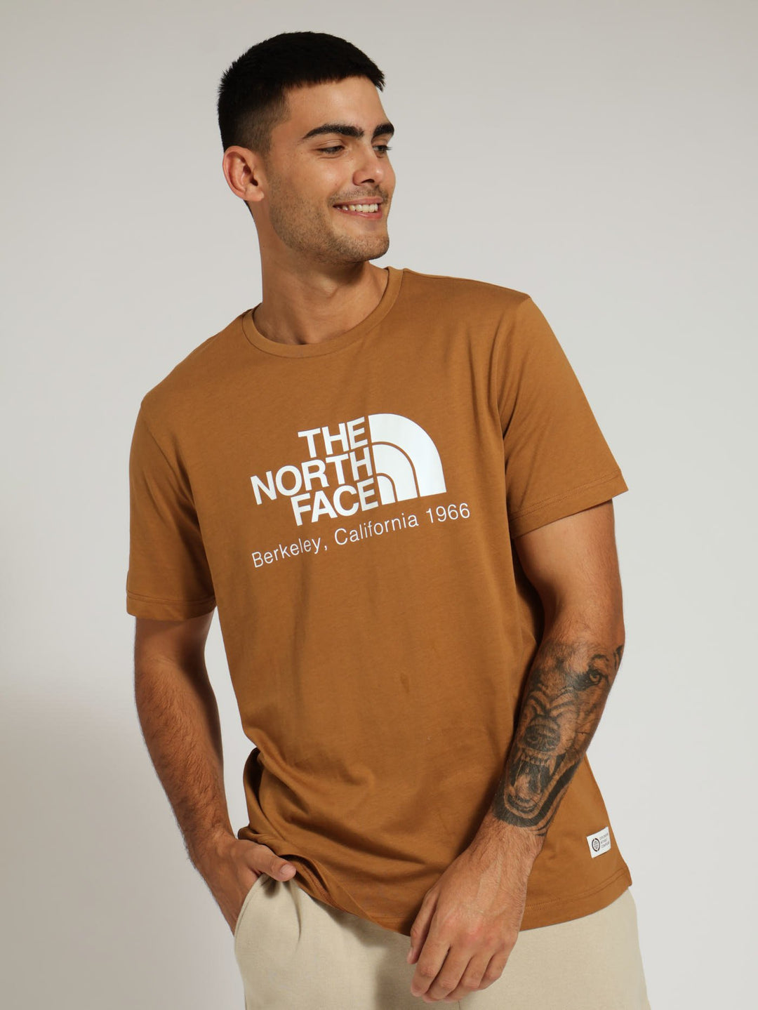 Berkeley California Tee - Tan