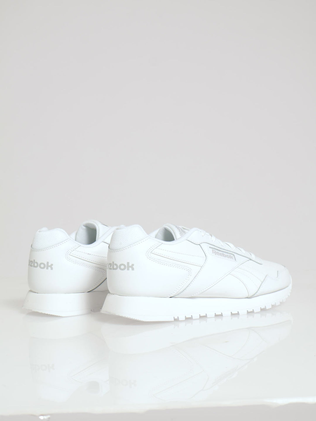 Glide Track Cleated Closed Toe Lace Up Sneaker - White
