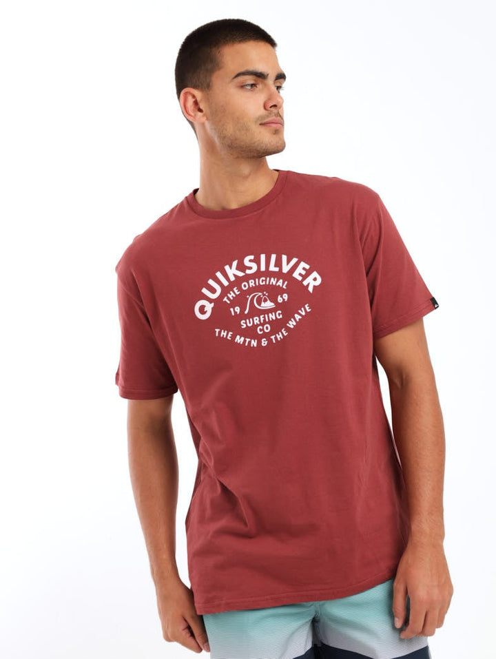 Men's Short Sleeve Script Talk Front Tee - Wine