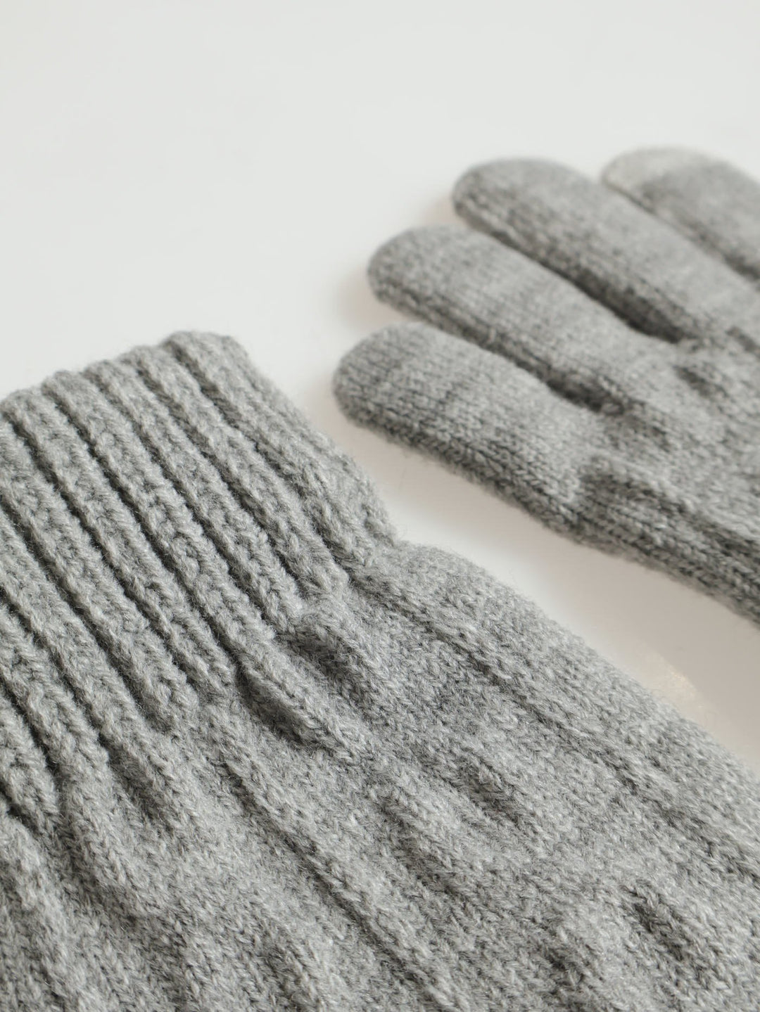 Knitted Gloves - Light Grey