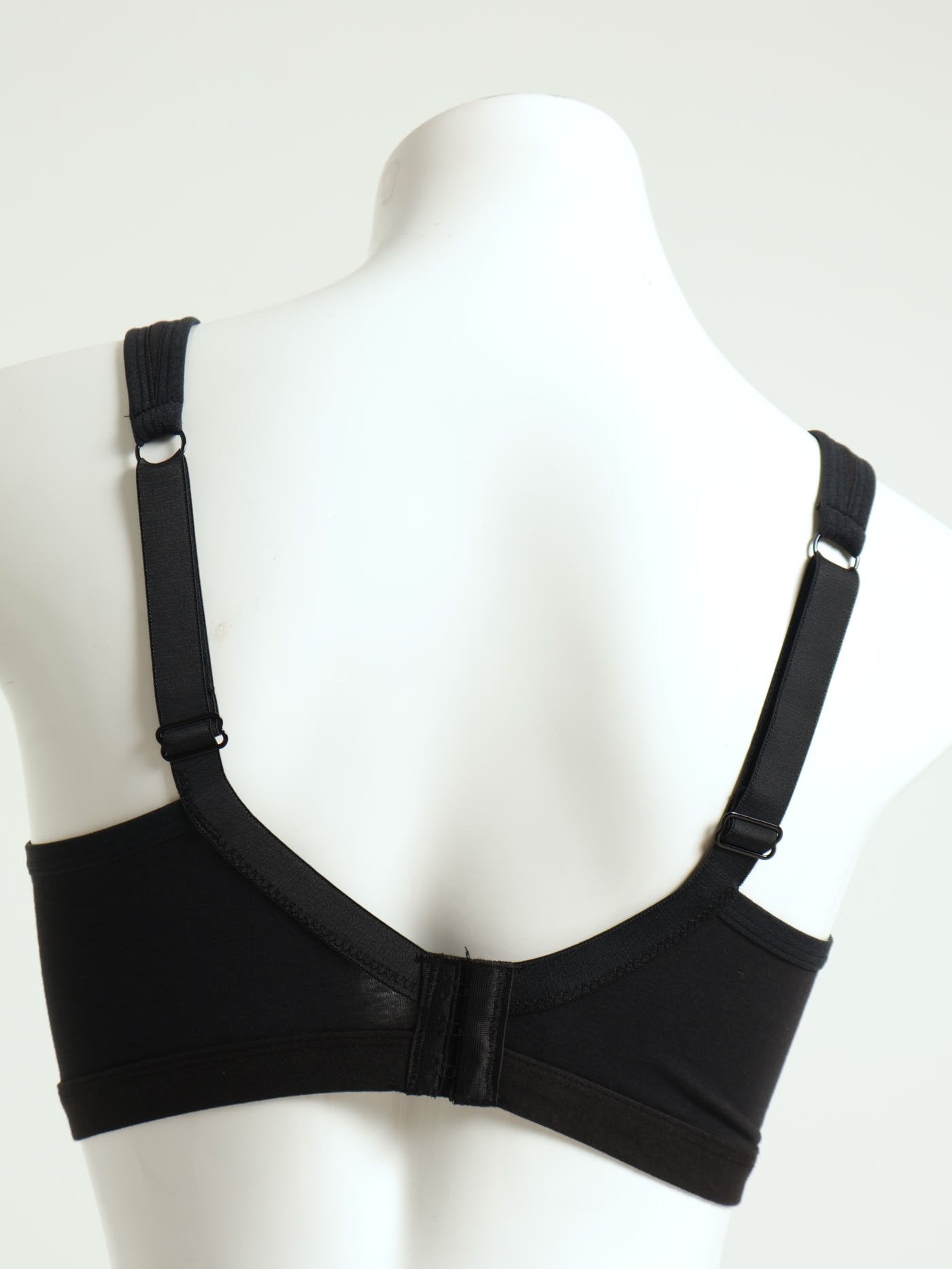 Edgars sports deals bra