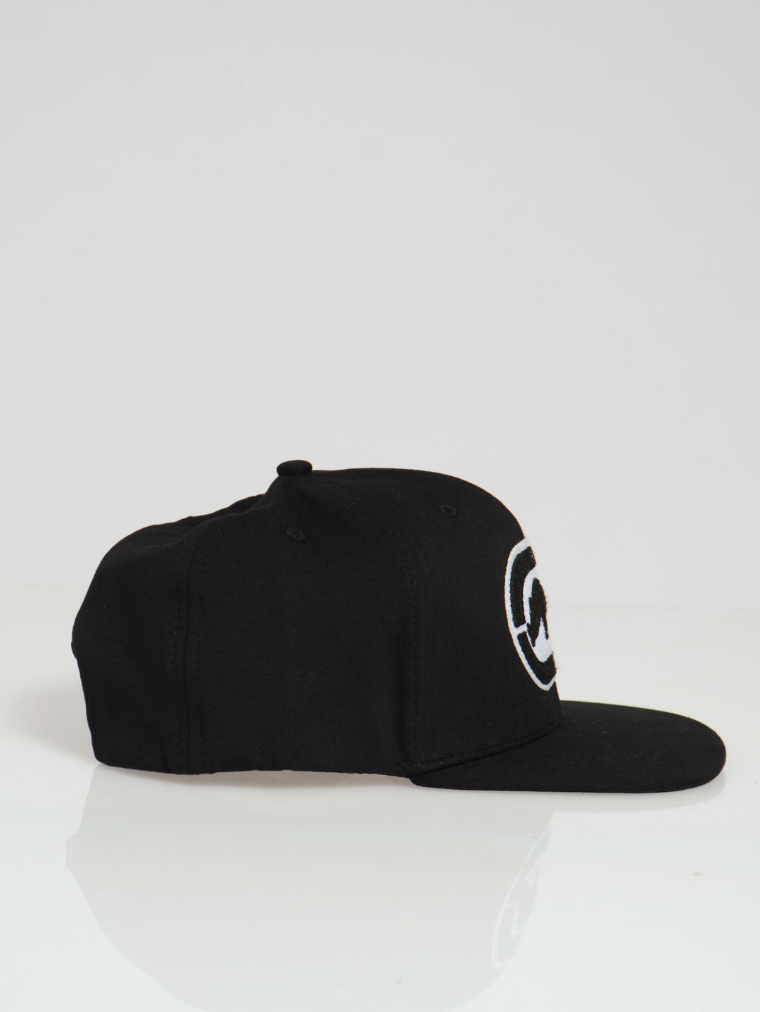 Flat Peak Cap - Black