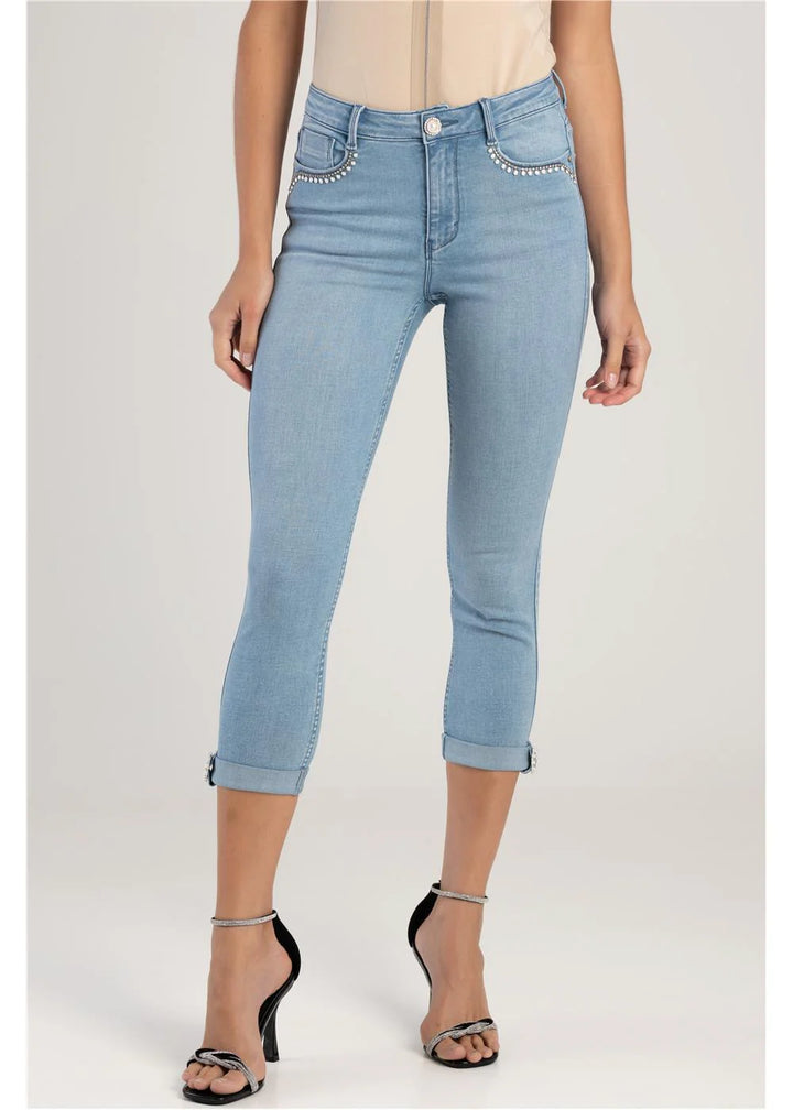 Mid Waist Capri With Pocket And Hem Detail Jeans - Light Wash