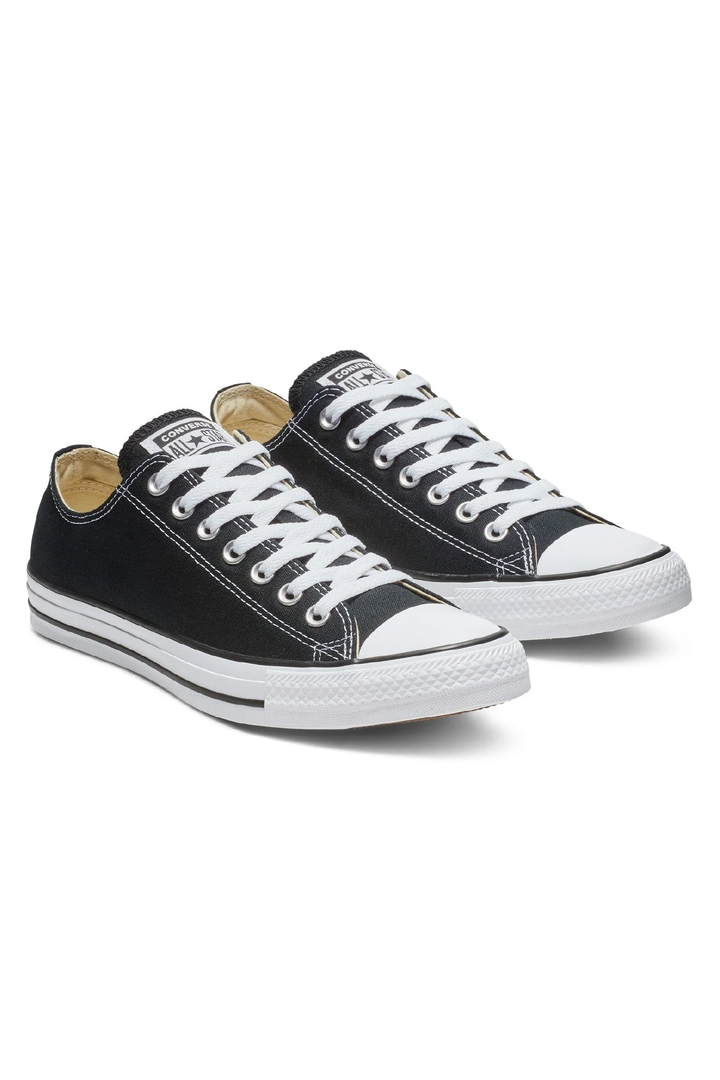 Chuck Taylor All Star Lo Basic Sneaker - Black/White