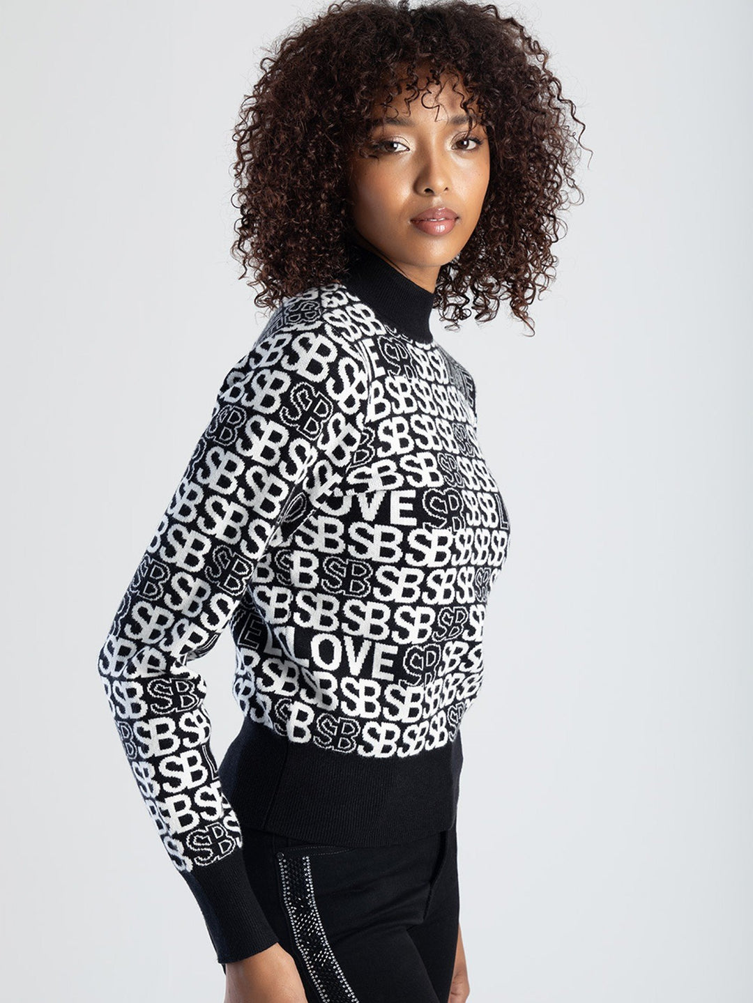 Graffiti Style Turtle Neck Knitted Top - Black/White